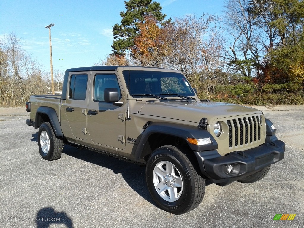 Gator 2020 Jeep Gladiator Sport 4x4 Exterior Photo #136230029
