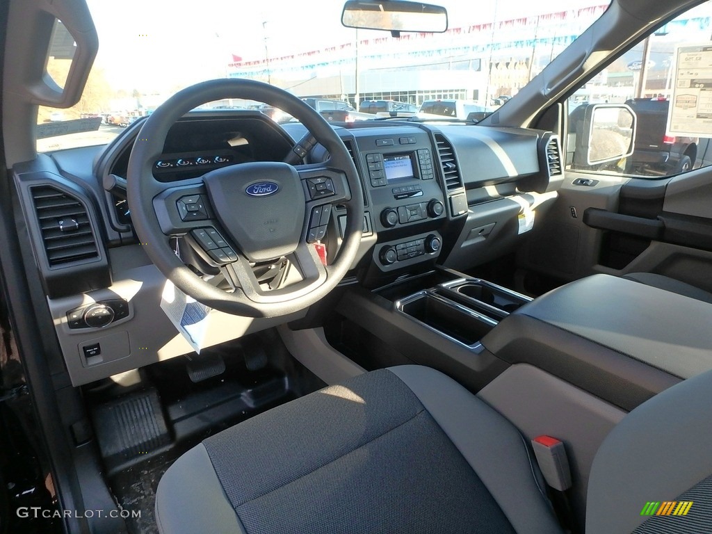 Medium Earth Gray Interior 2020 Ford F150 XL SuperCab 4x4 Photo #136232783