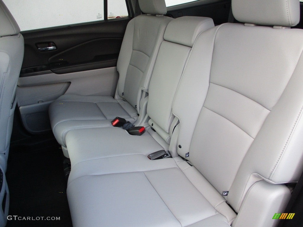 2019 Pilot EX-L AWD - Lunar Silver Metallic / Gray photo #13