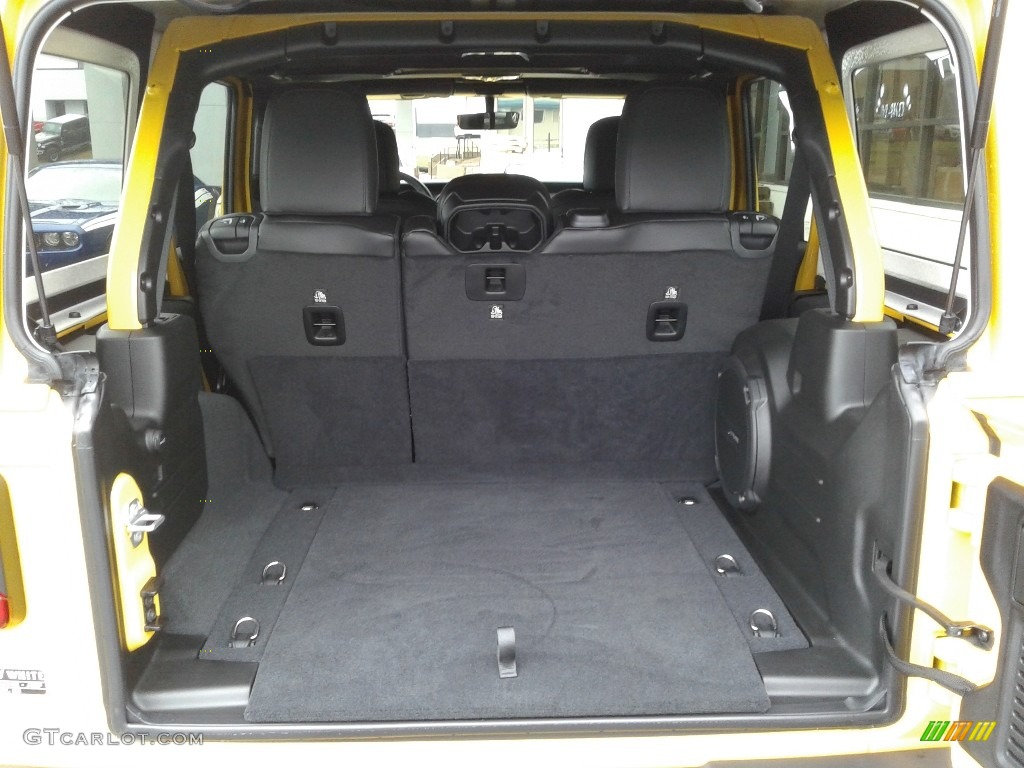 2019 Jeep Wrangler Unlimited MOAB 4x4 Trunk Photos