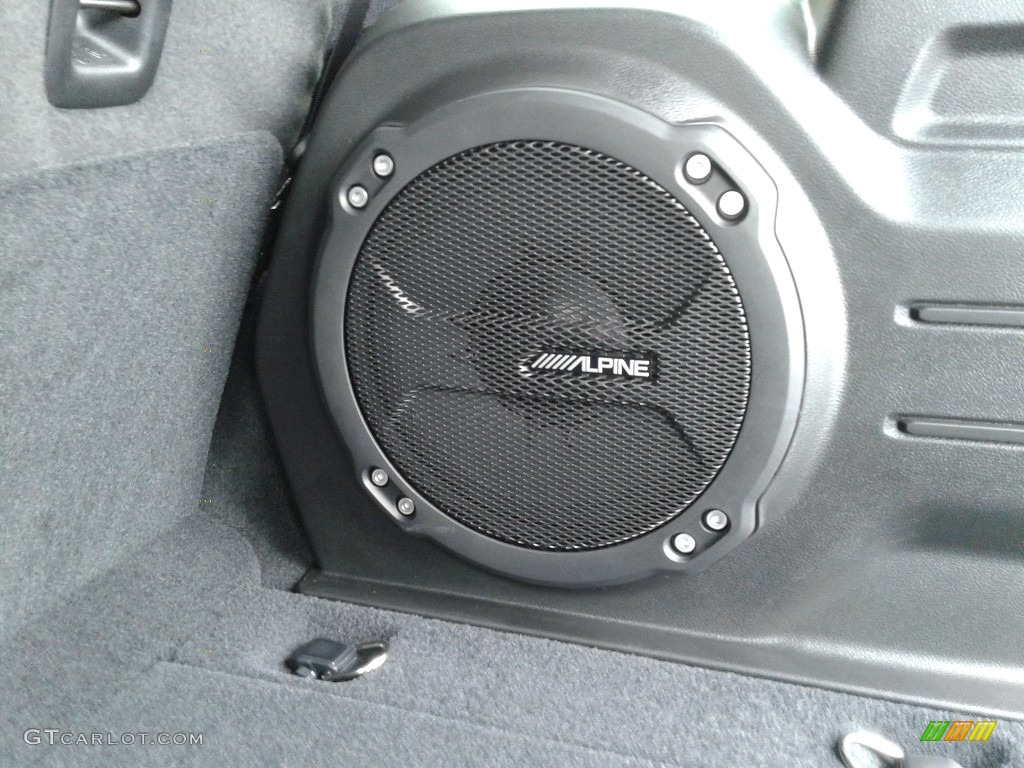 2019 Jeep Wrangler Unlimited MOAB 4x4 Audio System Photos