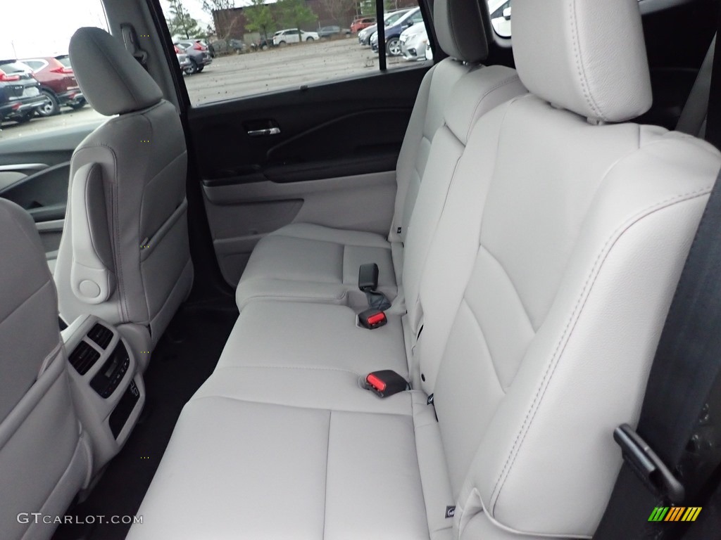 2020 Honda Pilot EX-L AWD Rear Seat Photo #136236377