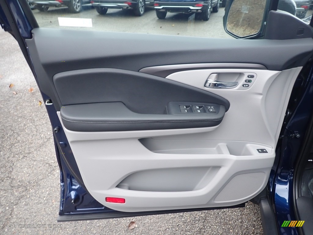 2020 Honda Pilot EX-L AWD Gray Door Panel Photo #136236419