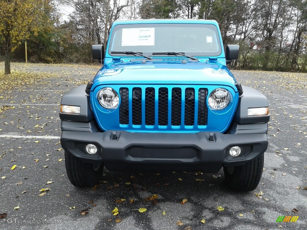2020 Gladiator Sport 4x4 - Hydro Blue Pearl / Black photo #3