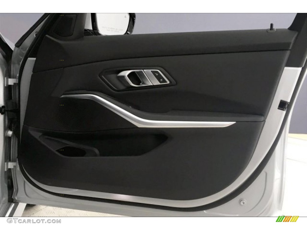 2019 BMW 3 Series 330i Sedan Door Panel Photos