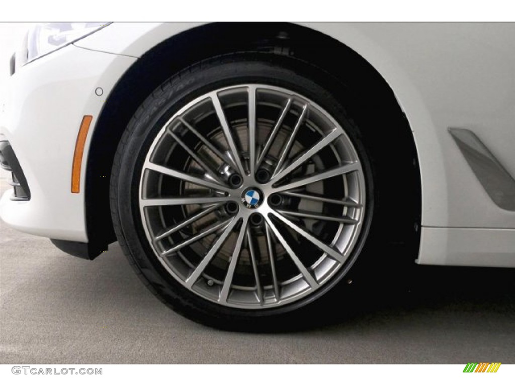 2019 BMW 5 Series 530i Sedan Wheel Photos