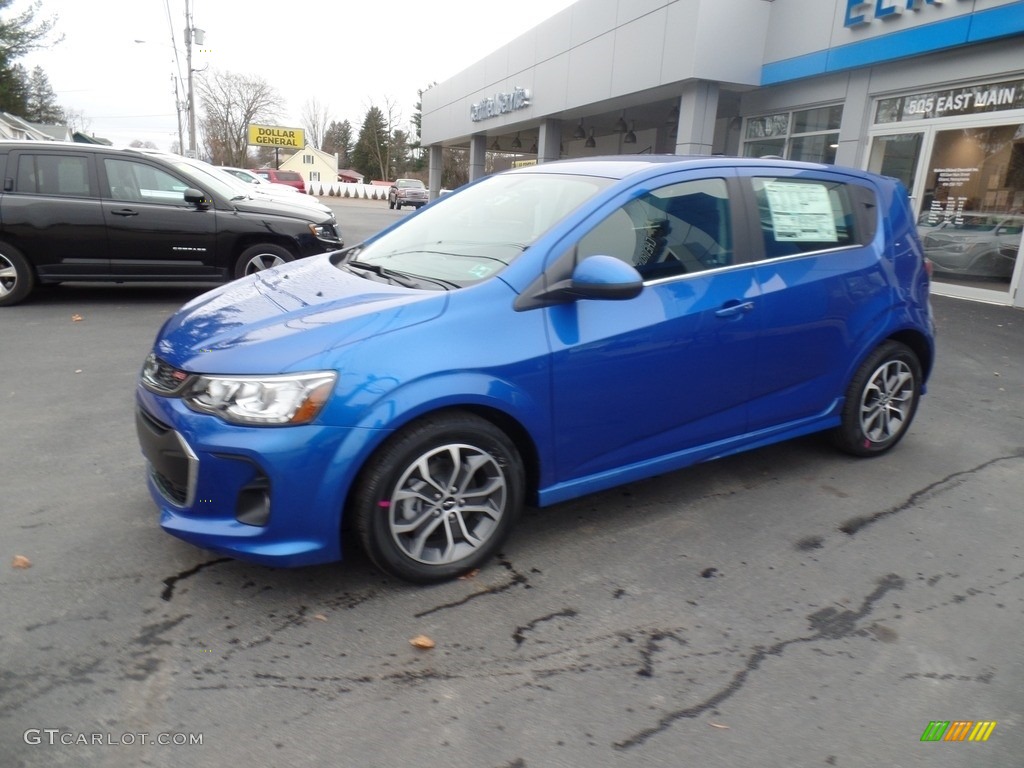 2020 Blue Metallic Chevrolet Sonic LT Hatchback 136249123