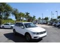 Pure White - Tiguan SE 4MOTION Photo No. 1