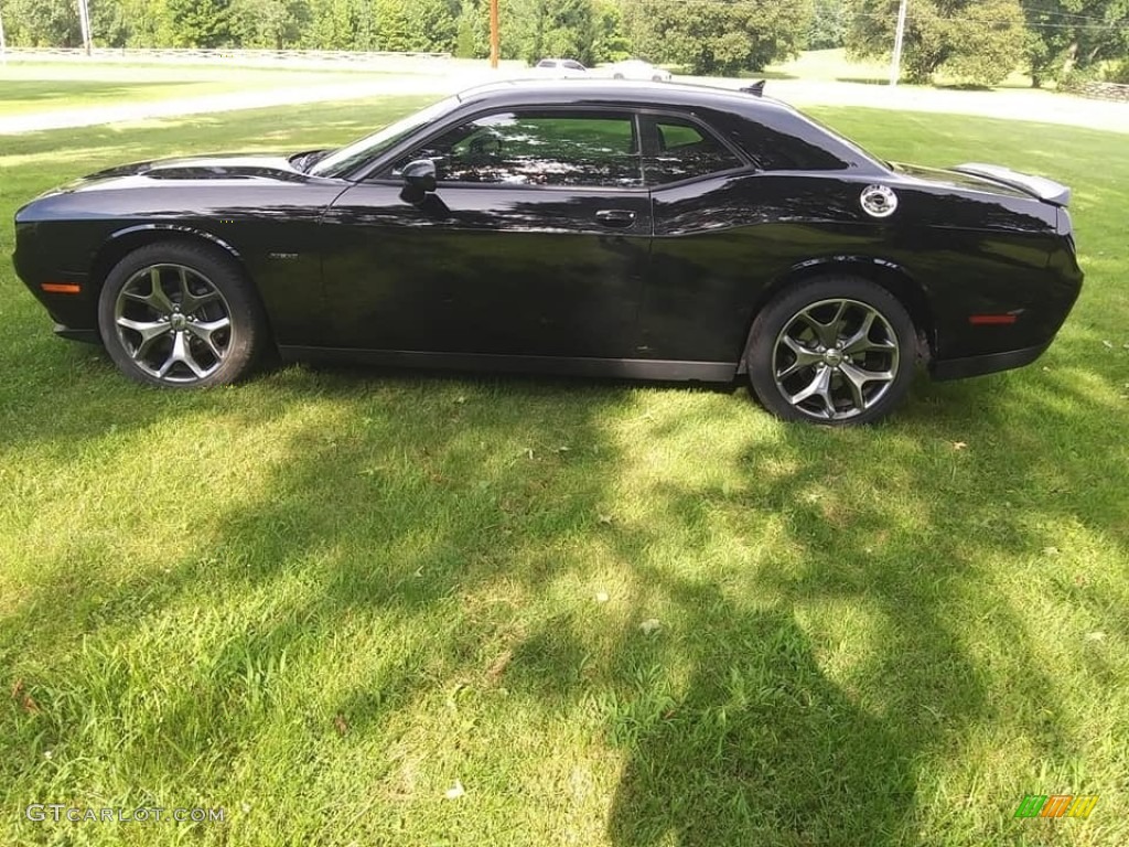 2018 Challenger R/T - Pitch Black / Black photo #10