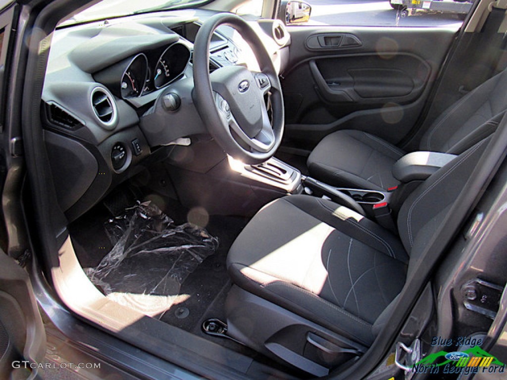 2019 Fiesta SE Sedan - Magnetic / Charcoal Black photo #25