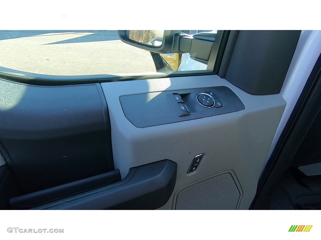 2019 Ford F250 Super Duty XL Regular Cab 4x4 Plow Truck Controls Photo #136262459