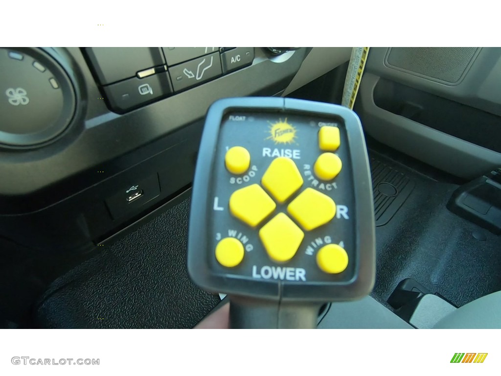 2019 Ford F250 Super Duty XL Regular Cab 4x4 Plow Truck Plow Controls Photo #136262591