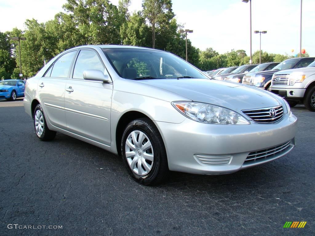 2006 Camry LE - Lunar Mist Metallic / Stone Gray photo #1