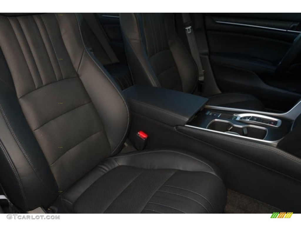 2020 Honda Accord Touring Sedan Front Seat Photo #136265369