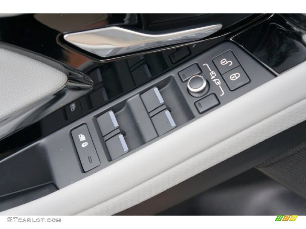 2020 Land Rover Range Rover Evoque S Controls Photo #136265876