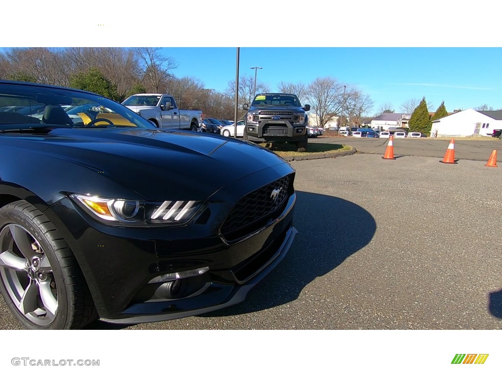 2015 Mustang V6 Convertible - Black / Ebony photo #24