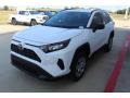 Super White - RAV4 LE Photo No. 4