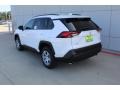 Super White - RAV4 LE Photo No. 6
