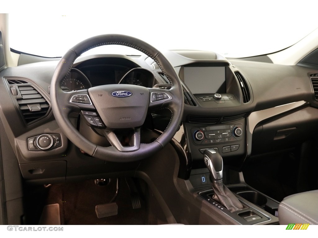 2019 Ford Escape SE 4WD Chromite Gray/Charcoal Black Dashboard Photo #136276493