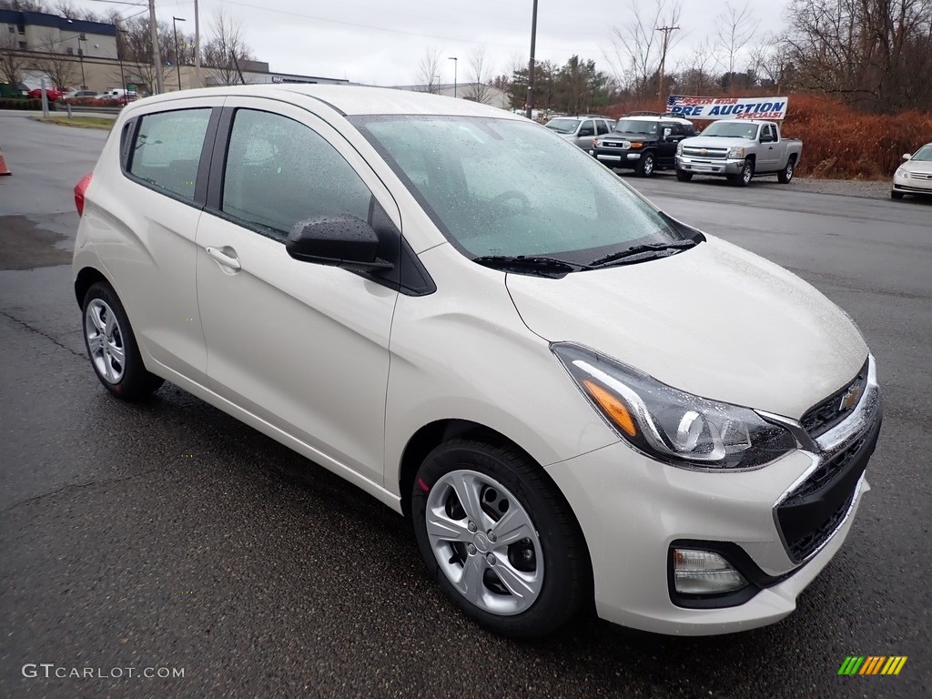 Toasted Marshmallow Metallic 2020 Chevrolet Spark LS Exterior Photo #136277192