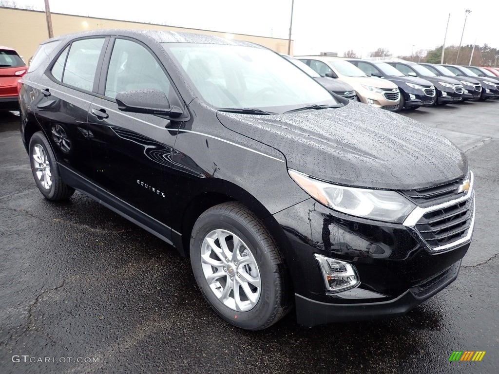 Mosaic Black Metallic 2020 Chevrolet Equinox LS Exterior Photo #136279325