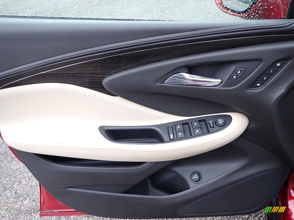 2020 Buick Envision Essence AWD Light Neutral Door Panel Photo #136281311