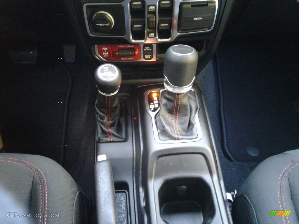 2020 Jeep Gladiator Rubicon 4x4 8 Speed Automatic Transmission Photo #136282136