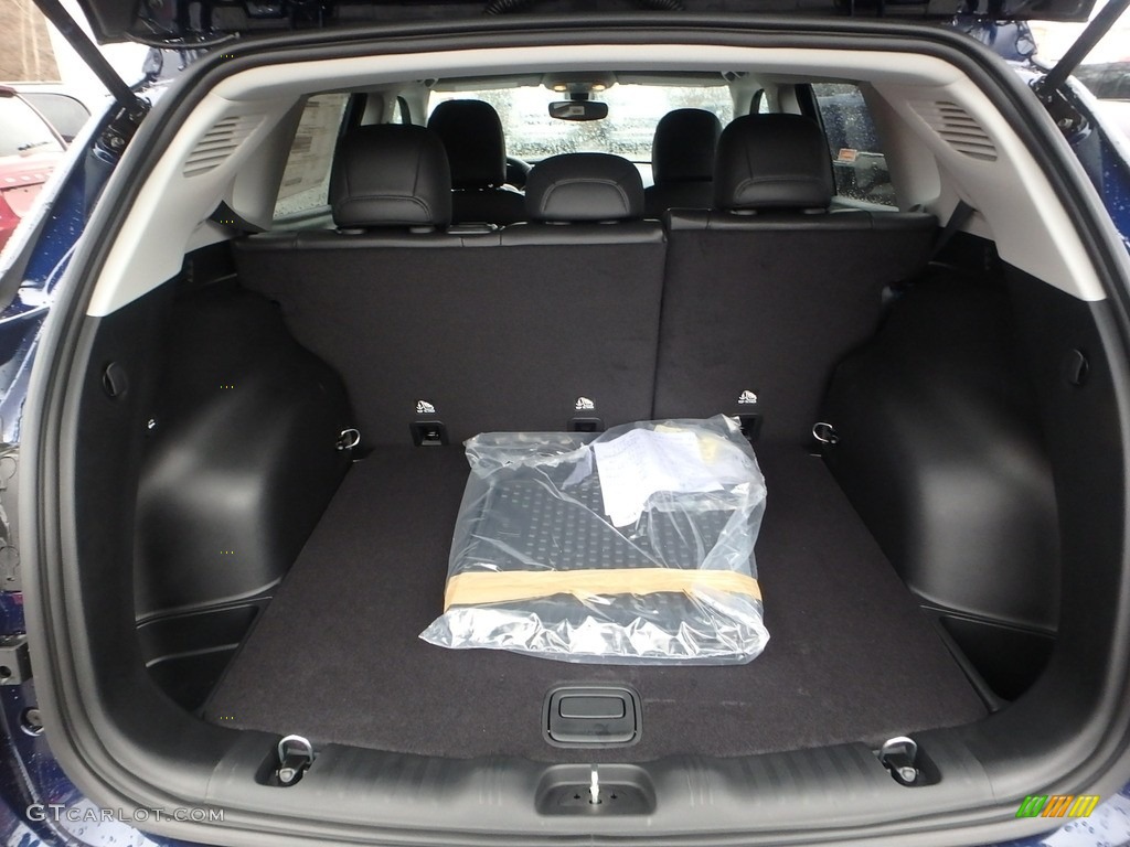 2020 Compass Latitude 4x4 - Jazz Blue Pearl / Black photo #5