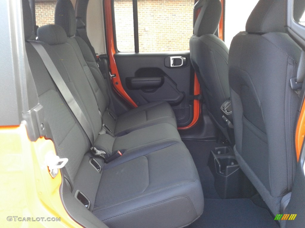 2020 Gladiator Sport 4x4 - Punk