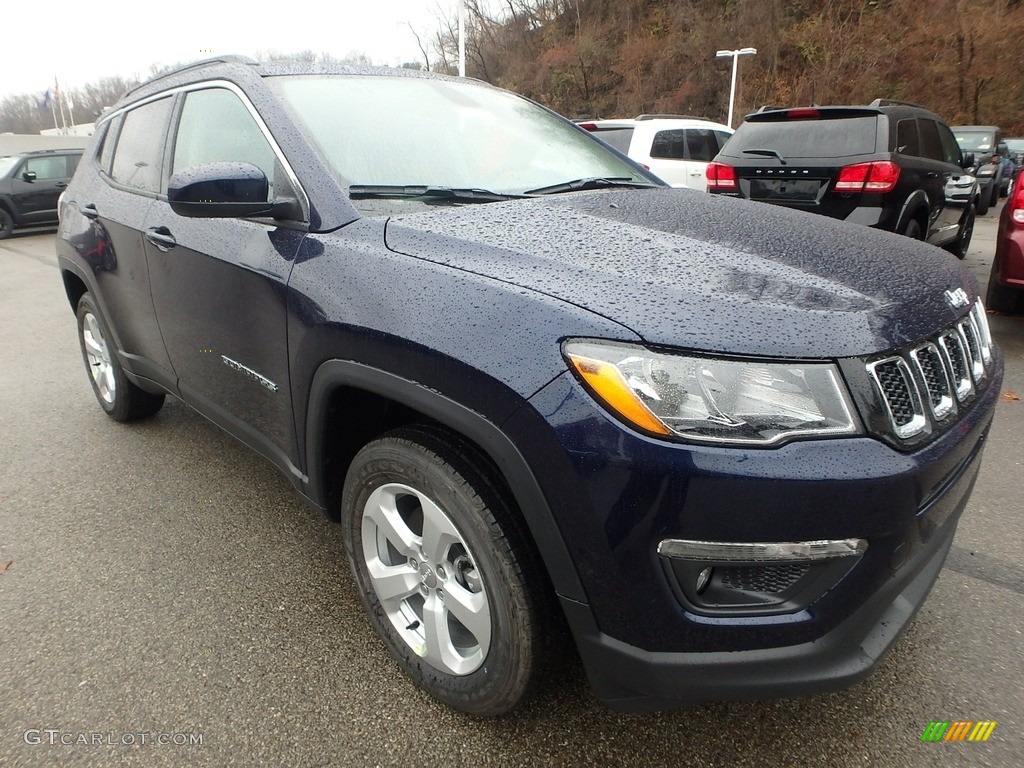 2020 Compass Latitude 4x4 - Jazz Blue Pearl / Black photo #8