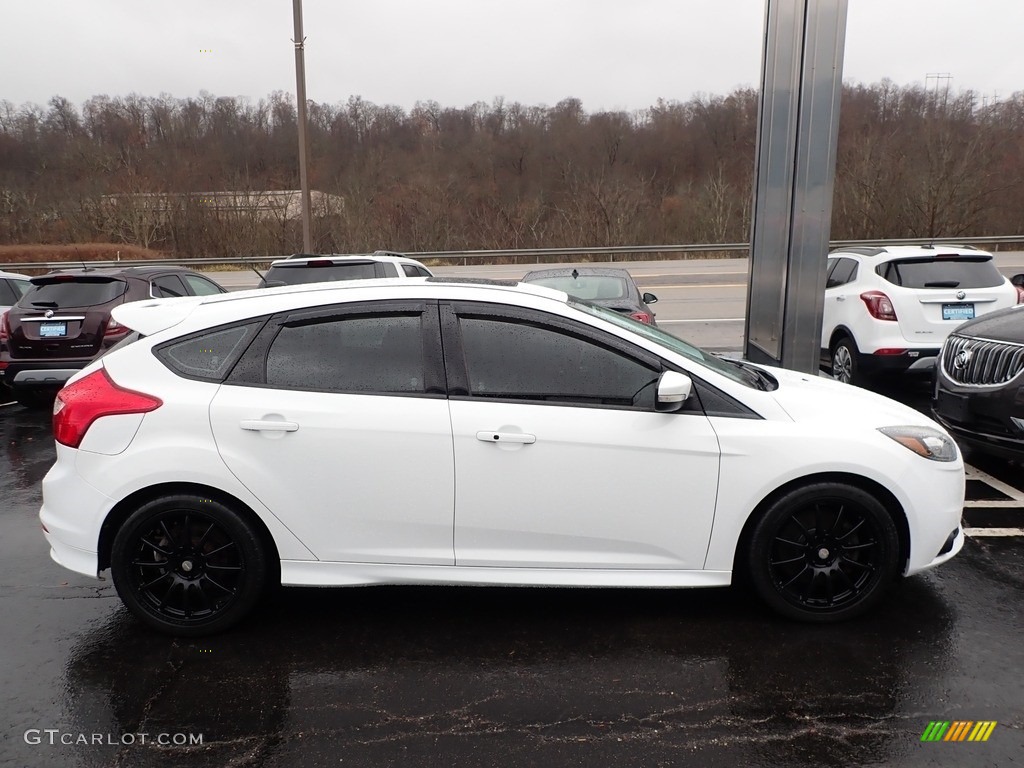 2013 Focus ST Hatchback - Oxford White / ST Charcoal Black Full-Leather Recaro Seats photo #5