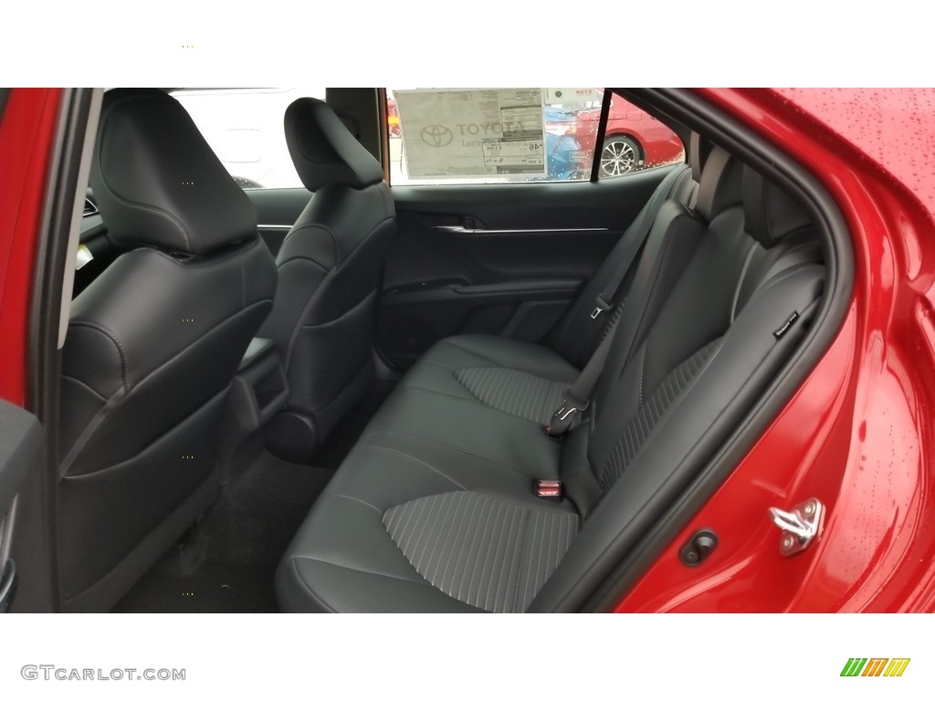 Black Interior 2020 Toyota Camry Hybrid SE Photo #136289468