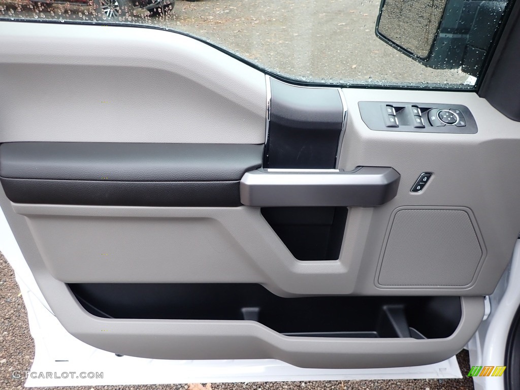 2019 Ford F150 XLT SuperCrew 4x4 Earth Gray Door Panel Photo #136290716