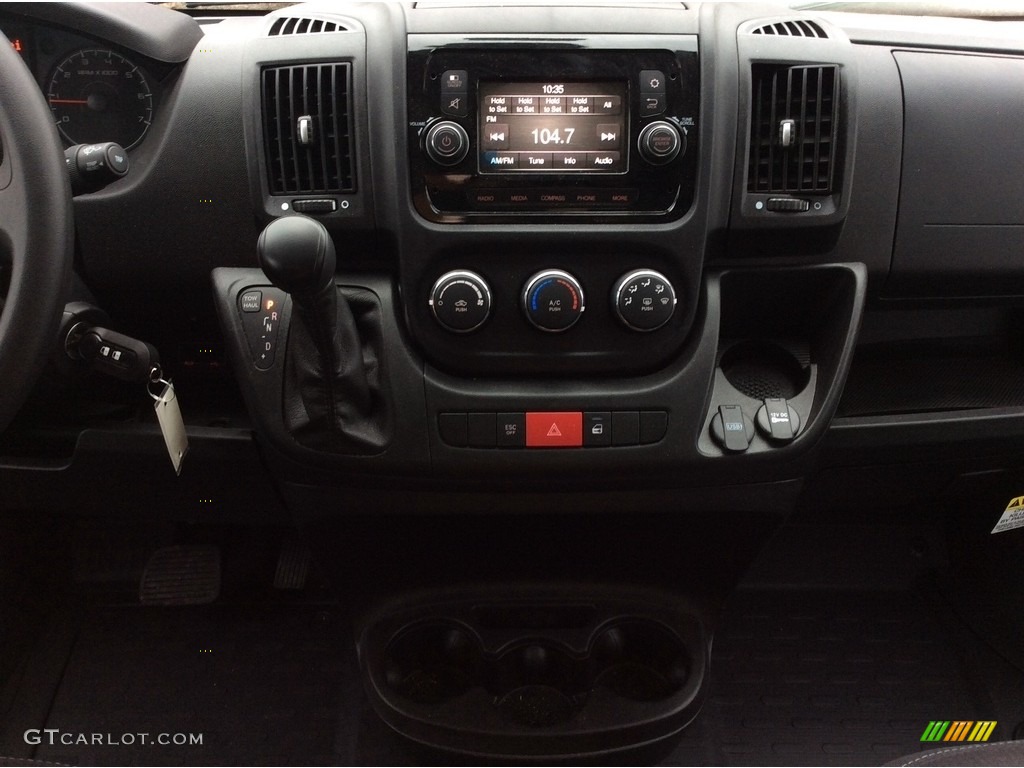 2019 Ram ProMaster 3500 Cutaway Controls Photo #136295933