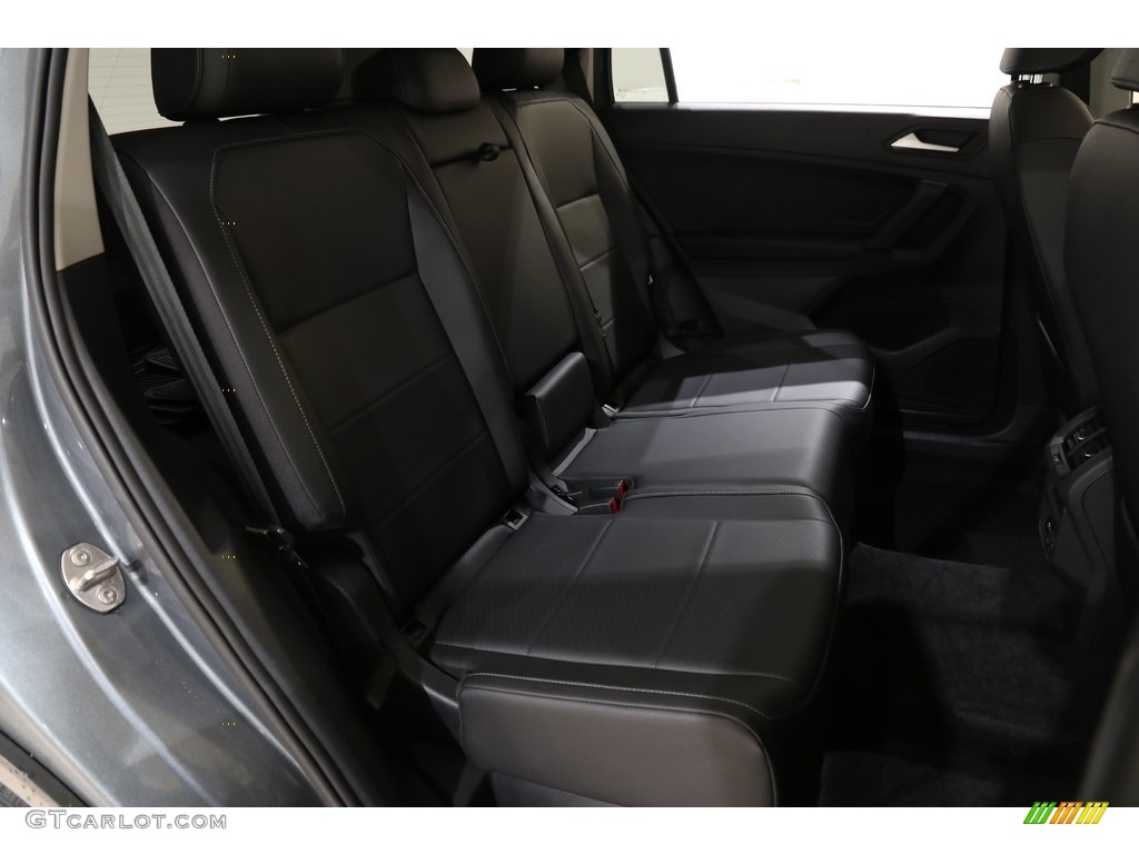 Titan Black Interior 2019 Volkswagen Tiguan SE 4MOTION Photo #136297367