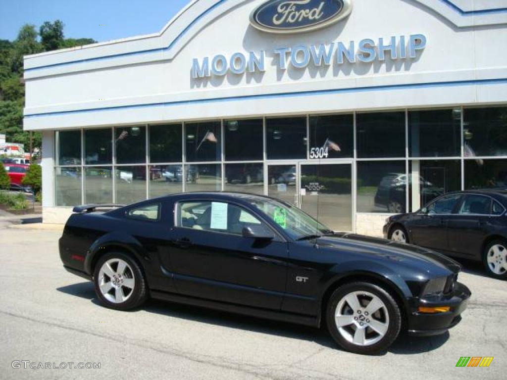 2007 Mustang GT Premium Coupe - Black / Medium Parchment photo #1