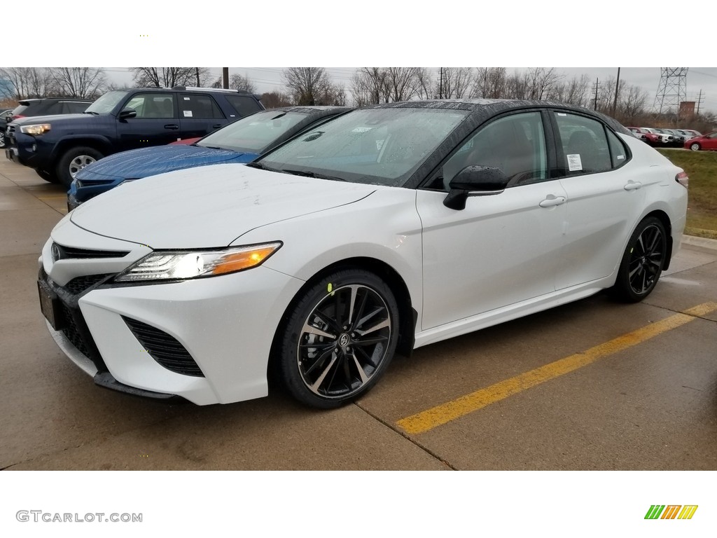 Wind Chill Pearl 2020 Toyota Camry XSE Exterior Photo #136299392