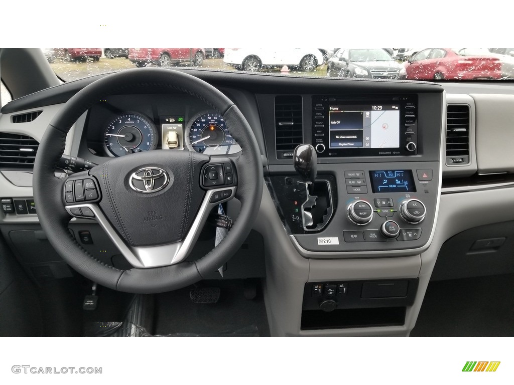 2020 Toyota Sienna XLE AWD Controls Photo #136300010