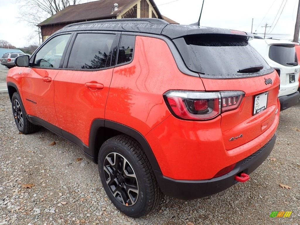 2020 Compass Trailhawk 4x4 - Spitfire Orange / Black photo #3