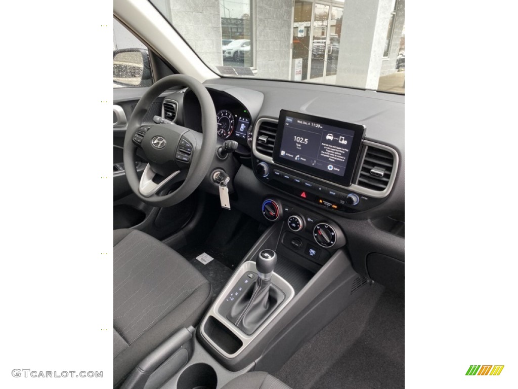 2020 Hyundai Venue SE Black Dashboard Photo #136306017