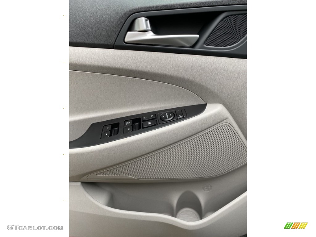 2020 Hyundai Tucson SE AWD Controls Photo #136306458