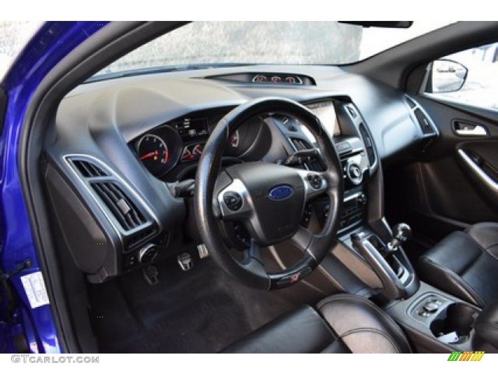 2013 Focus ST Hatchback - Performance Blue / ST Charcoal Black Full-Leather Recaro Seats photo #9
