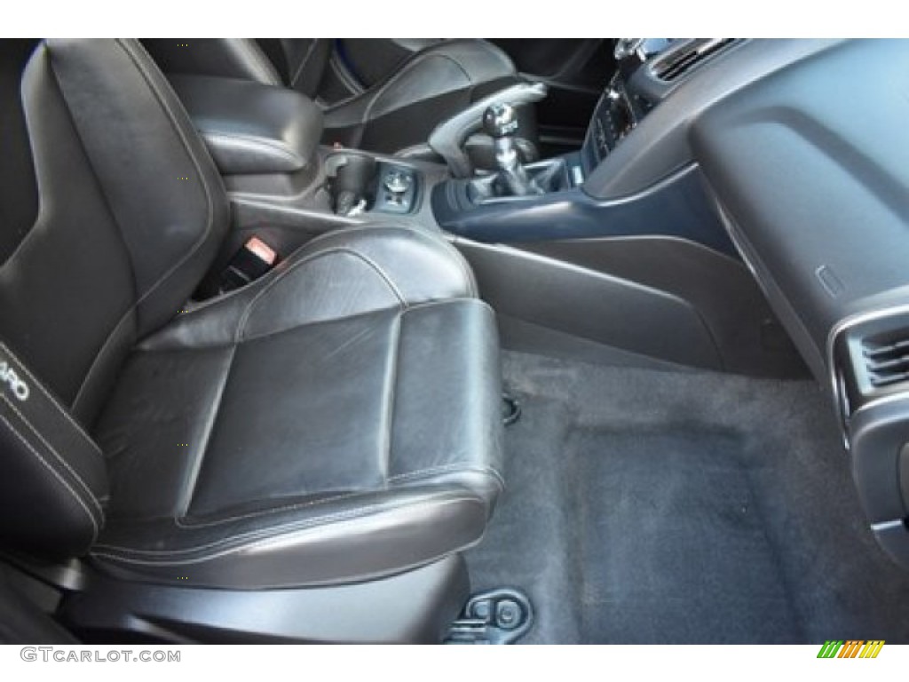 2013 Focus ST Hatchback - Performance Blue / ST Charcoal Black Full-Leather Recaro Seats photo #16