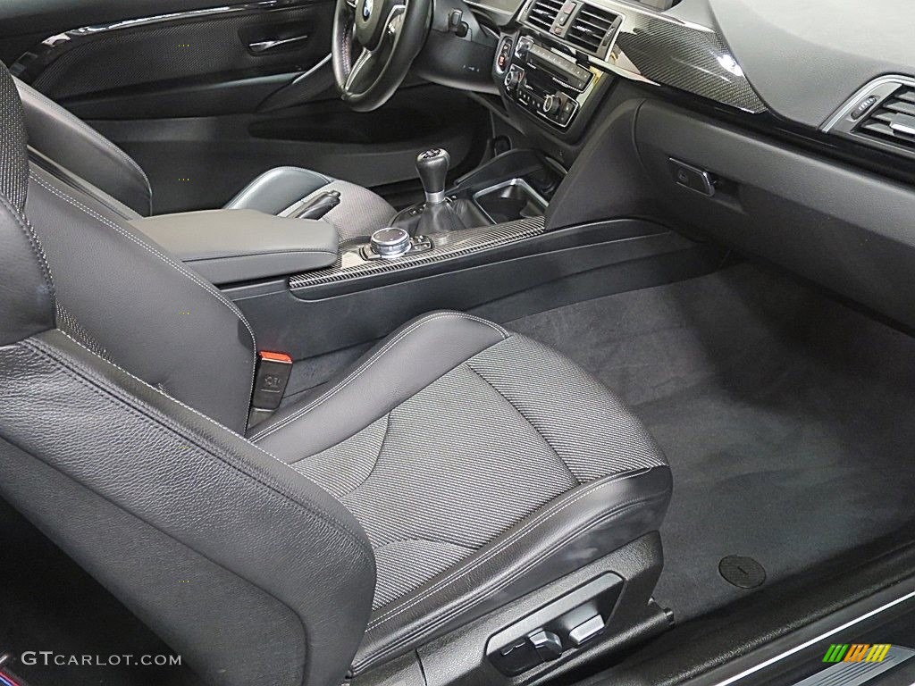 2017 BMW M4 Coupe Front Seat Photo #136313616