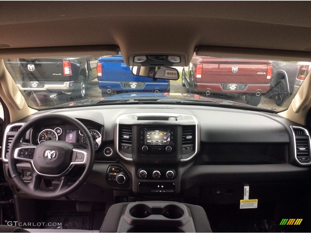 2020 1500 Big Horn Quad Cab 4x4 - Diamond Black Crystal Pearl / Black/Diesel Gray photo #13