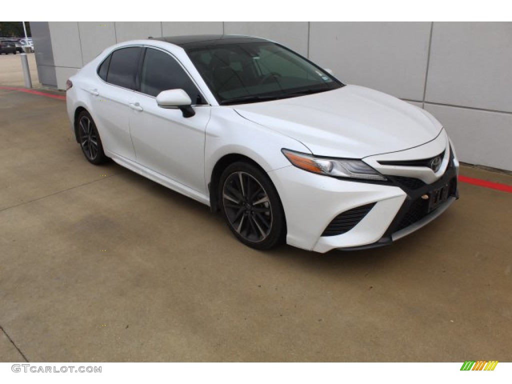 2019 Camry XSE - Wind Chill Pearl / Black photo #2