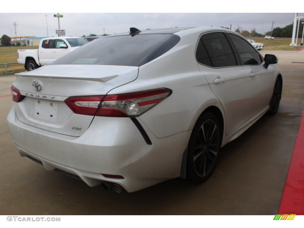 2019 Camry XSE - Wind Chill Pearl / Black photo #8