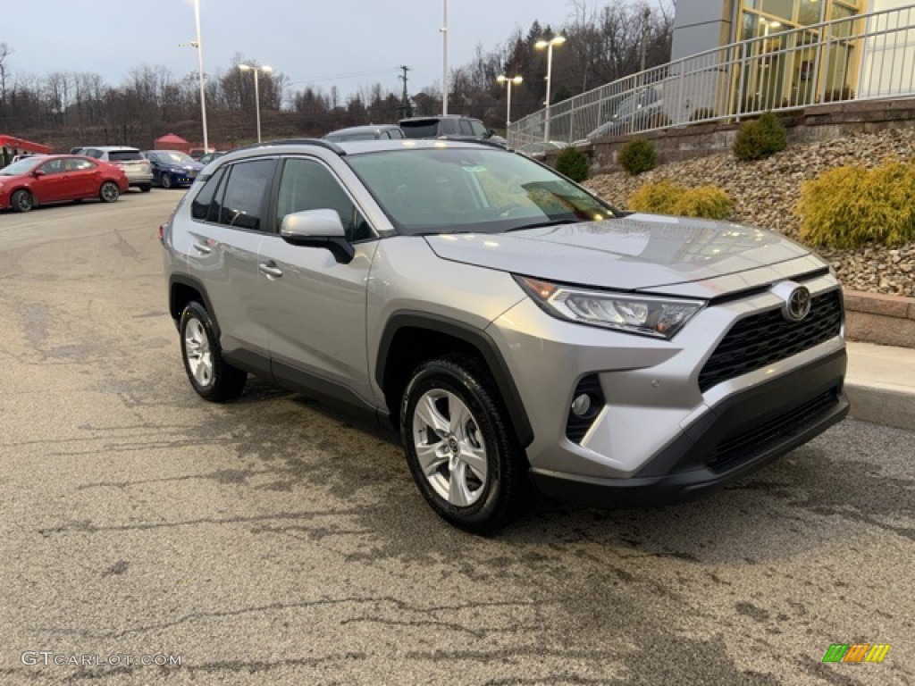 2019 RAV4 XLE AWD - Silver Sky Metallic / Black photo #1