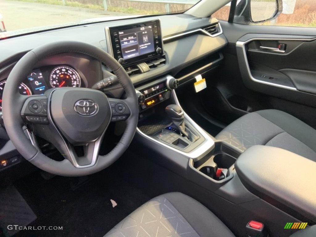 2019 RAV4 XLE AWD - Silver Sky Metallic / Black photo #3