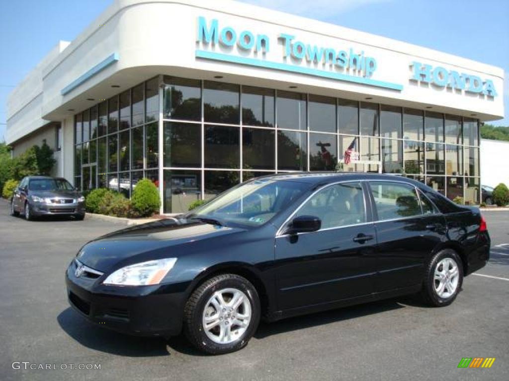 2006 Accord SE Sedan - Nighthawk Black Pearl / Ivory photo #1